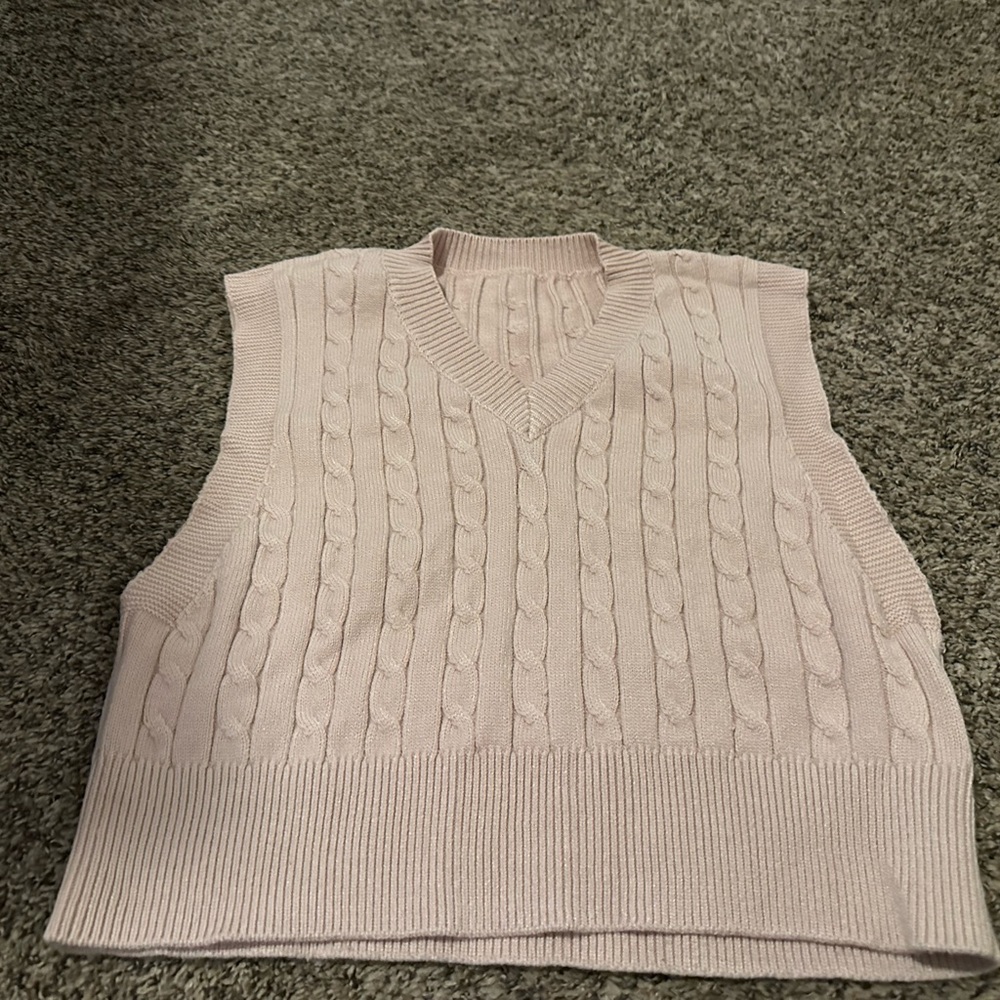 Sweater vest